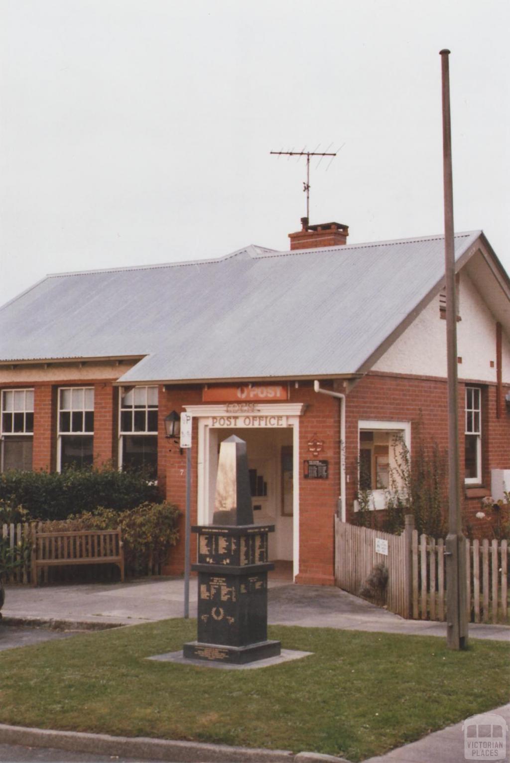 Post Office, Loch, 2012