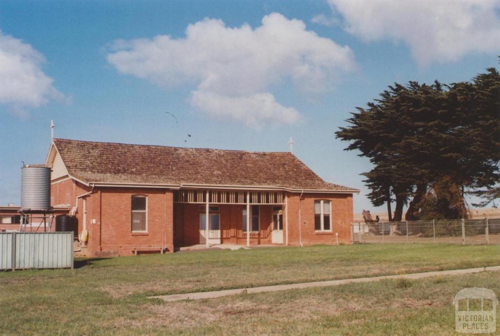 Hall, Illowa, 2013