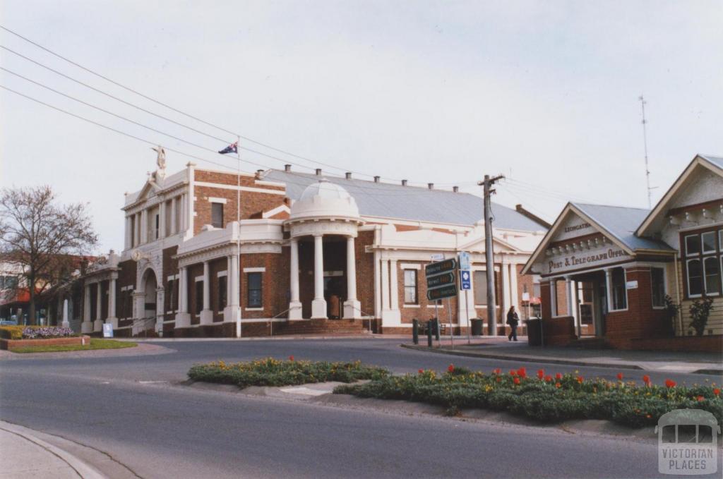 Memorial Hall, Leongatha, 2011