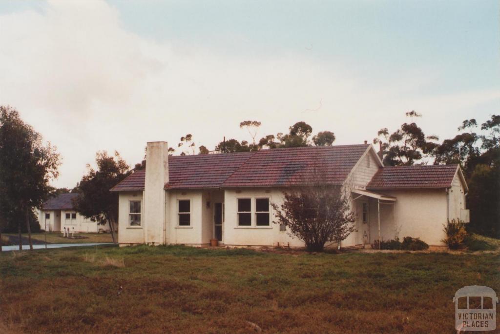Myer pre-fab house, Eynesbury, 2012
