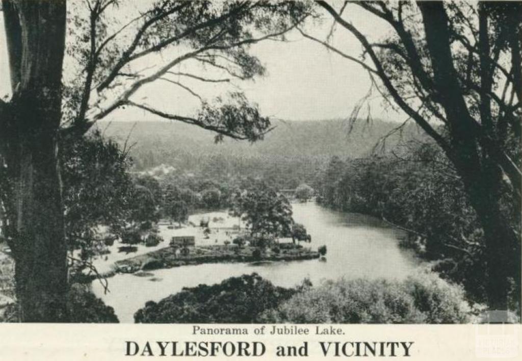 Panorama of Jubilee Lake, Daylesford