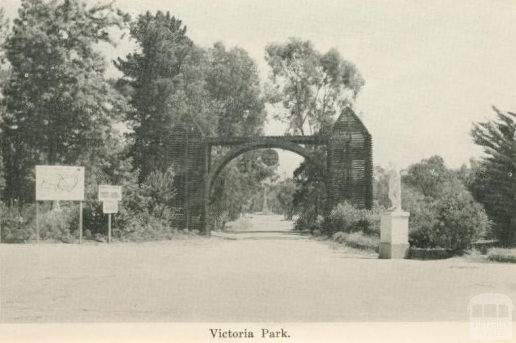 Victoria Park, Echuca, 1955
