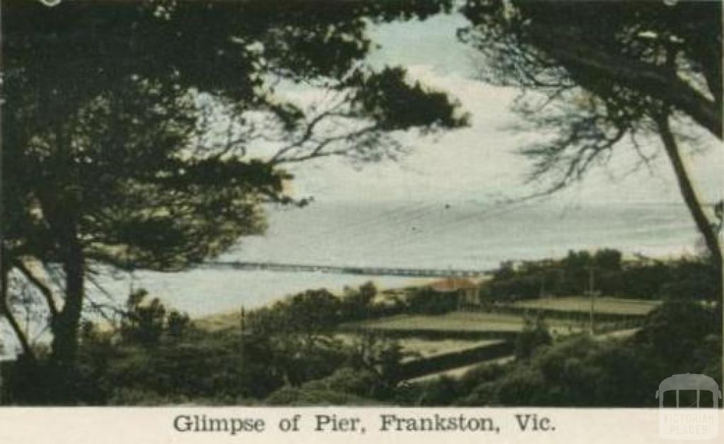 Glimpse of pier, Frankston