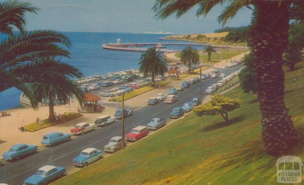 A general view of Eastern Beach, Geelong, 1960