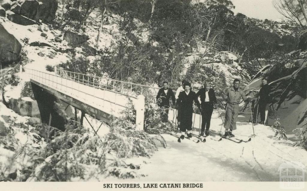 Ski Tourers, Lake Catani Bridge, Mount Buffalo