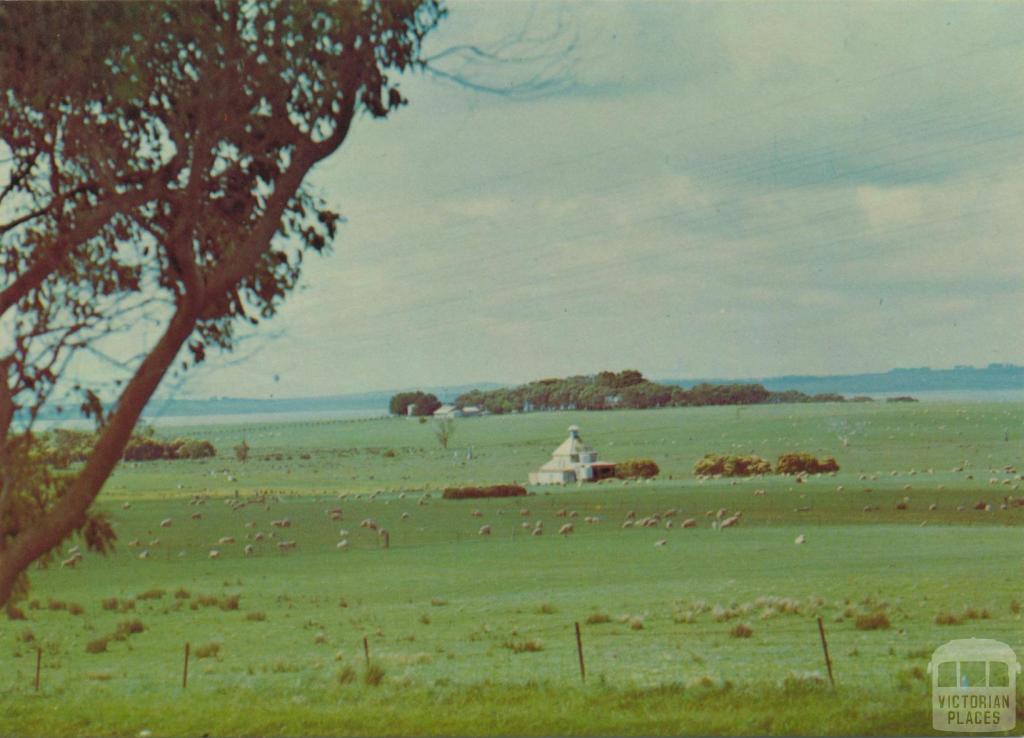 A peaceful farm scene showing Chicory Kiln on Phillip Island