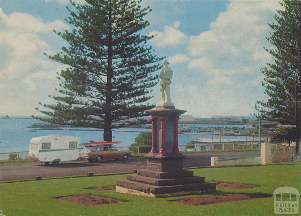 The Soldier's Memorial and Harbour, Portland