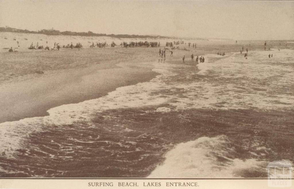 Surfing Beach, Lakes Entrance