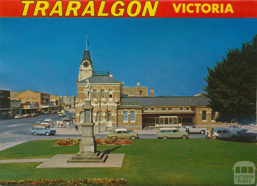 War Memorial and Post Office Franklin Street, Traralgon