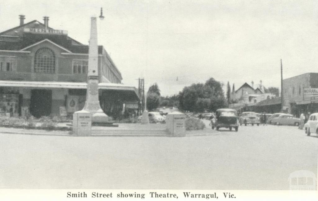 Smith Street showing Theatre, Warragul