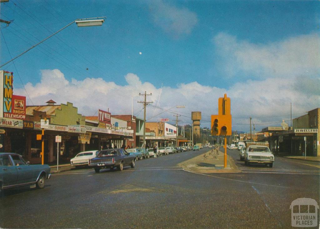 High Street, Wodonga, 1976