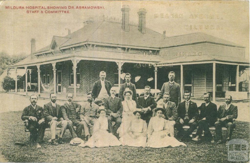 Mildura Hospital showing Dr Abramowski, staff and committee, c1910